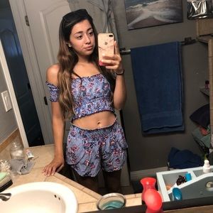 Meet your Posher, Monique